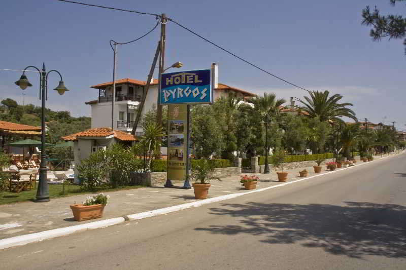 Pyrgos Hotel Ouranoupoli Exterior photo