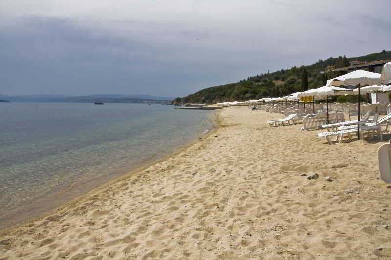 Pyrgos Hotel Ouranoupoli Exterior photo